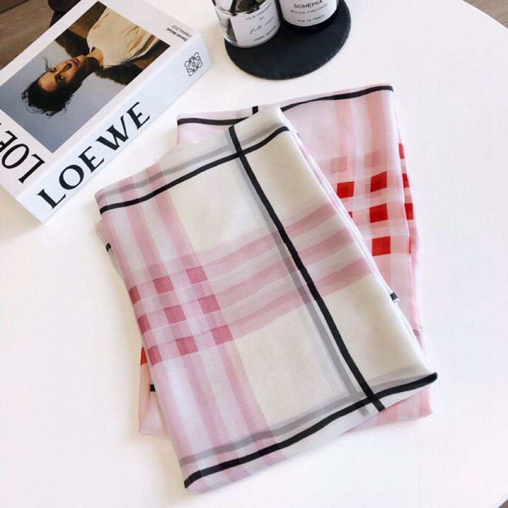 B**rry scarf